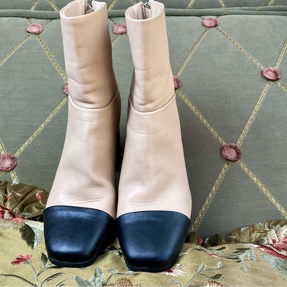 Just Fab Boots in Two Toned Beige and Black with High Heel Mid Calf (5.5) - Picture 5 of 8